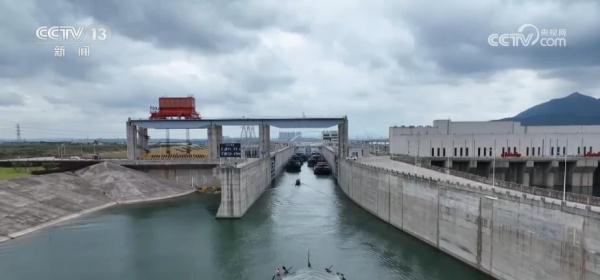 大藤峡水利枢纽工程实现世界级技术突破 “水利重器”带动地方超百亿元产业 大藤峡水利枢纽工程实现世界级技术突破 “水利重器”带动地方超百亿元产业