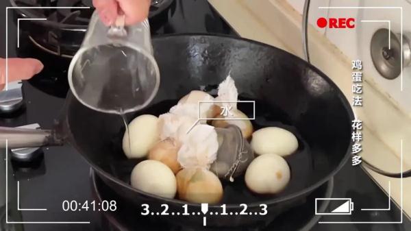 鸡蛋这样做超级入味，大人小孩抢着吃！
