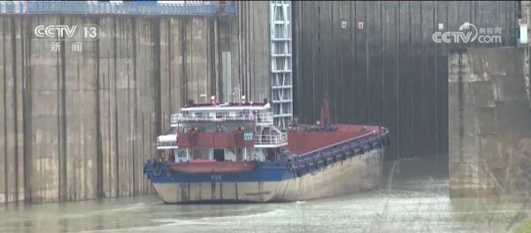 大藤峡水利枢纽工程实现世界级技术突破 “水利重器”带动地方超百亿元产业 大藤峡水利枢纽工程实现世界级技术突破 “水利重器”带动地方超百亿元产业