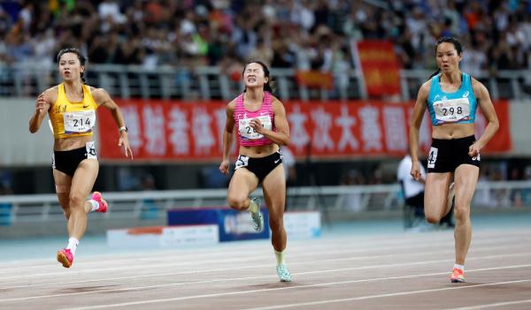 全国田径冠军赛：谢震业男子百米夺冠 冯彬、朱亚明创个人赛季最好成绩