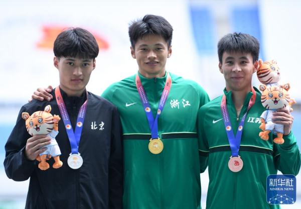 田径|全国冠军赛:谢震业男子200米夺冠 田径|全国冠军赛:谢震业男子200米夺冠