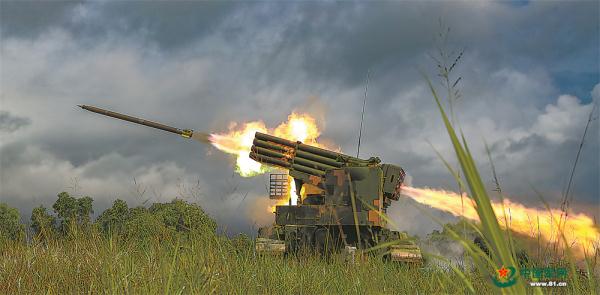 星夜出击！第74集团军某旅炮兵营开展跨昼夜实弹射击演练