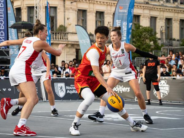 三人篮球女子系列赛普瓦捷站:中国队1分惜败获亚军 三人篮球女子系列赛普瓦捷站:中国队1分惜败获亚军