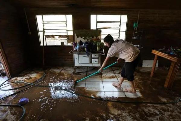 厄尔尼诺发威？冬季风暴致巴西上万人流离失所！