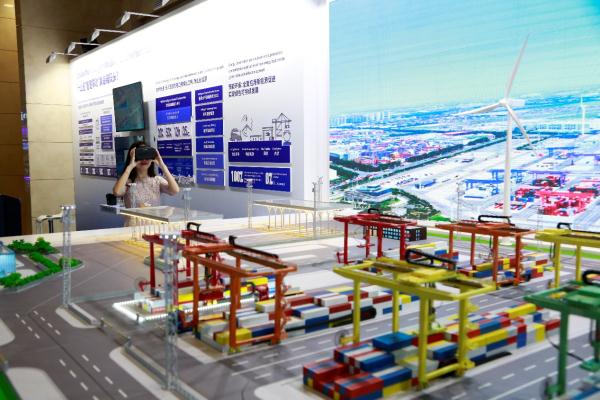 高清组图:互动感拉满 在夏季达沃斯论坛沉浸式体验科技魅力 高清组图:互动感拉满 在夏季达沃斯论坛沉浸式体验科技魅力