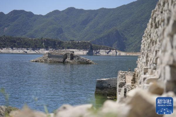 河北“水下长城”露芳容 河北“水下长城”露芳容