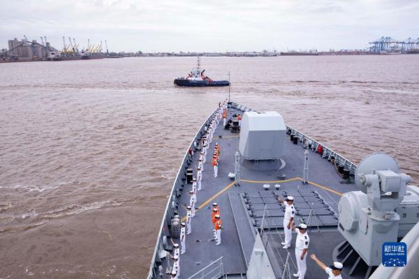 中国海军第43批护航编队圆满结束对科特迪瓦友好访问