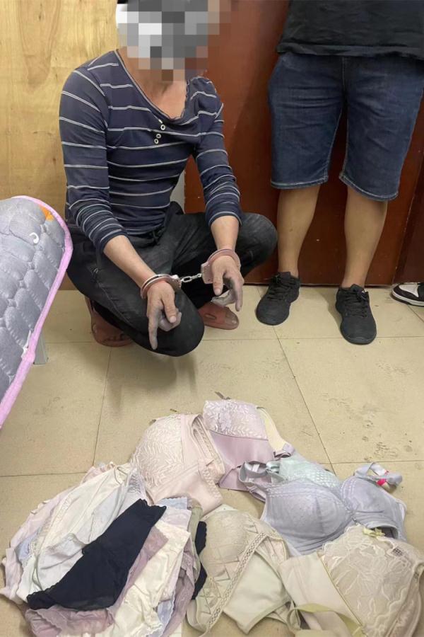 6月20日凌晨2时30分许,其从工厂宿舍出来后突然就想着去盗窃女性内衣