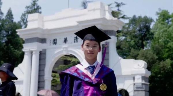 “搬砖男孩”从清华毕业了,他的去向是…… “搬砖男孩”从清华毕业了,他的去向是……