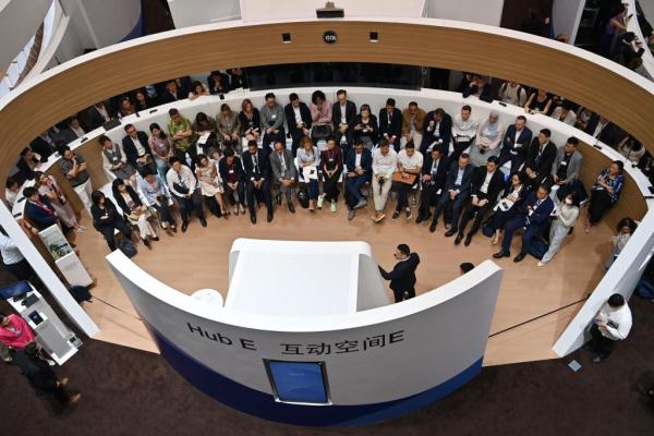 夏季达沃斯论坛企业家之声:高质量发展机遇更多 企业家精神绽放光彩 夏季达沃斯论坛企业家之声:高质量发展机遇更多 企业家精神绽放光彩