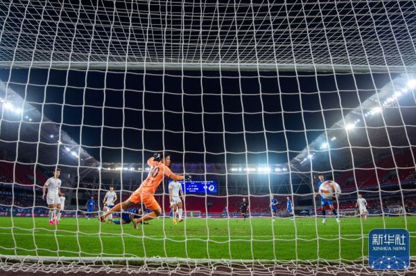 中超 | 武汉三镇平大连人