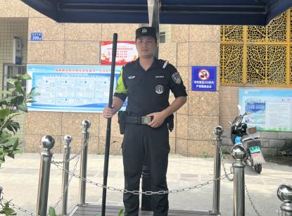 7分钟极速护送！救助伤者的这名特警找到了！