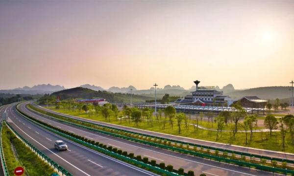 贺巴高速今日通车!连接7市14县,经过南宁马山县 贺巴高速今日通车!连接7市14县,经过南宁马山县