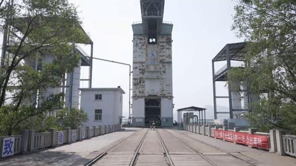 导弹首飞坠毁，但他坚信：中国人一定能成功干出来