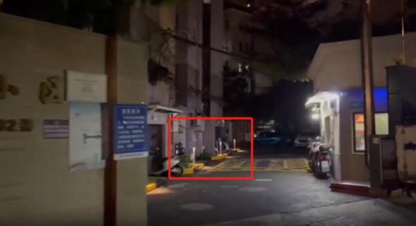 上海一小区改造后被指像“墓区”，居民晚上不敢出门……