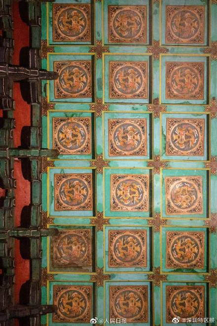 去故宫的时候一定要抬头