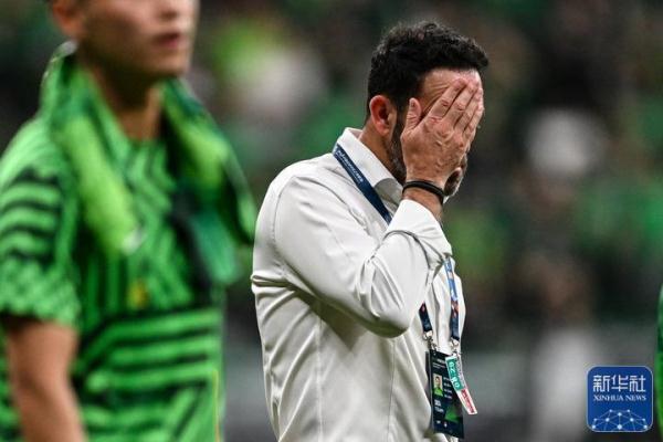 足球——中超：北京国安不敌上海海港