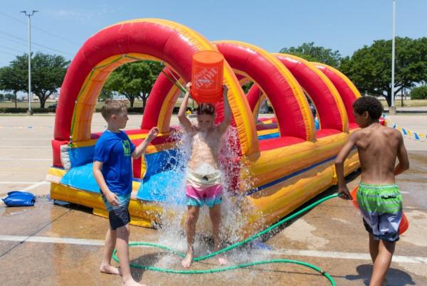 热浪炙烤 美国或迎来更多创纪录高温 热浪炙烤 美国或迎来更多创纪录高温