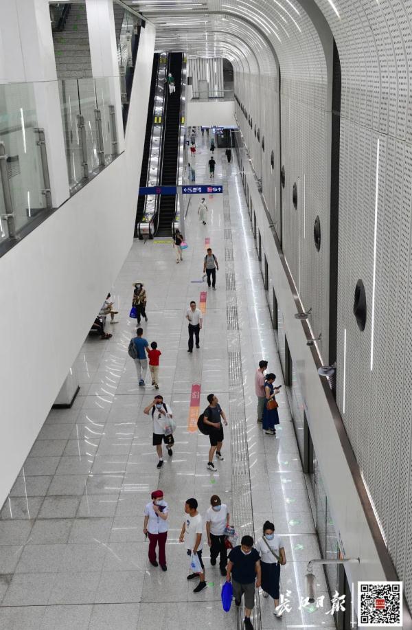 武汉最大地铁站上新 武汉最大地铁站上新