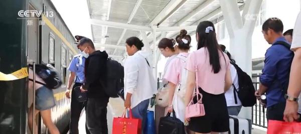 铁路客货运输服务品质不断提升 旅客、货主体验更好 铁路客货运输服务品质不断提升 旅客、货主体验更好