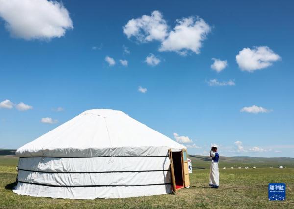 第二届内蒙古呼伦贝尔大草原文化旅游节开幕