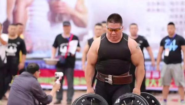 不仅是力拔千钧——“大力士”的大梦想 不仅是力拔千钧——“大力士”的大梦想