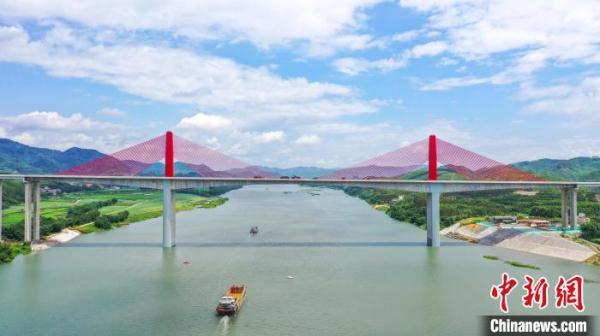 世界最大跨径公路预应力混凝土部分斜拉桥——培森柳江特大桥建成通车 世界最大跨径公路预应力混凝土部分斜拉桥——培森柳江特大桥建成通车