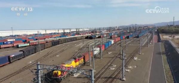 铁路客货运输服务品质不断提升 旅客、货主体验更好 铁路客货运输服务品质不断提升 旅客、货主体验更好