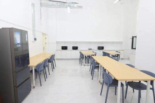 学食住行,哈工大给你全新体验! 学食住行,哈工大给你全新体验!