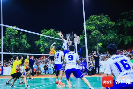 扣球姿势要帅!多图带你回顾海南“村VA”首场比赛 扣球姿势要帅!多图带你回顾海南“村VA”首场比赛