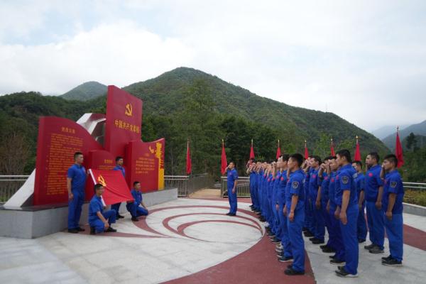 西昌发射场开展迎“七一”主题党日活动