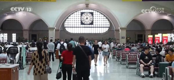 铁路客货运输服务品质不断提升 旅客、货主体验更好 铁路客货运输服务品质不断提升 旅客、货主体验更好