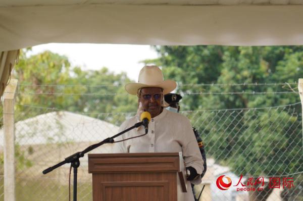 “中非携手暖童心”关爱非洲孤儿健康活动在乌干达举行