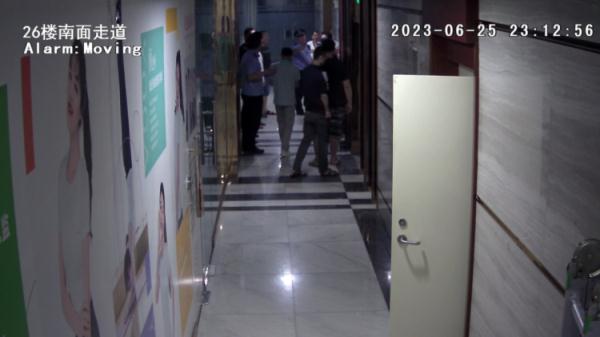 因为一个烟头,柳州一男子差点被拘留…… 因为一个烟头,柳州一男子差点被拘留……