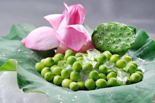 盛夏时节宁可不吃肉，也要吃这“水中灵芝”！生吃清热、熟吃养胃（水灵芝长什么样功效与作用）