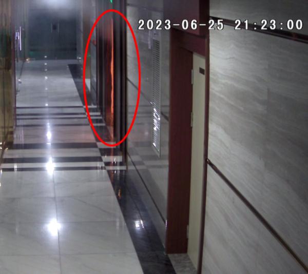 因为一个烟头,柳州一男子差点被拘留…… 因为一个烟头,柳州一男子差点被拘留……