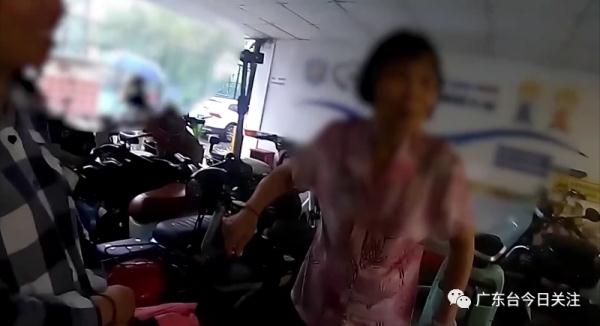 深圳一老人两度深陷骗局 民警9次上门挽回200余万 深圳一老人两度深陷骗局 民警9次上门挽回200余万