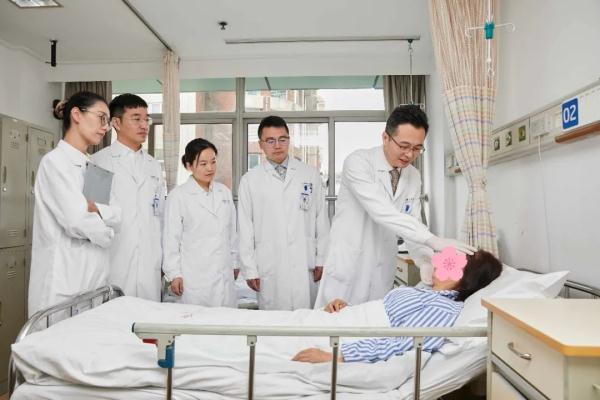 浙江男子忍痛半年，一查竟是癌！平常极易忽视，一旦有这种情况必须警惕......