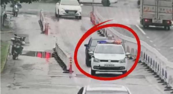 上海一男子颈部插着切割机血流不止，警车狂飙10分钟送医