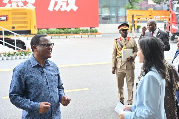 马拉维总统查克维拉:学习中国 走自己的路 马拉维总统查克维拉:学习中国 走自己的路