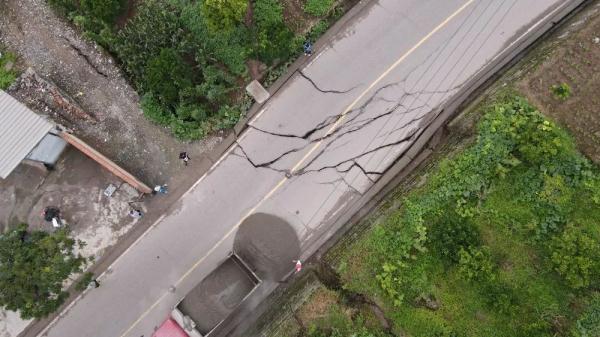 重庆今夜雷雨来袭 明起雨水将逐渐减弱 重庆今夜雷雨来袭 明起雨水将逐渐减弱