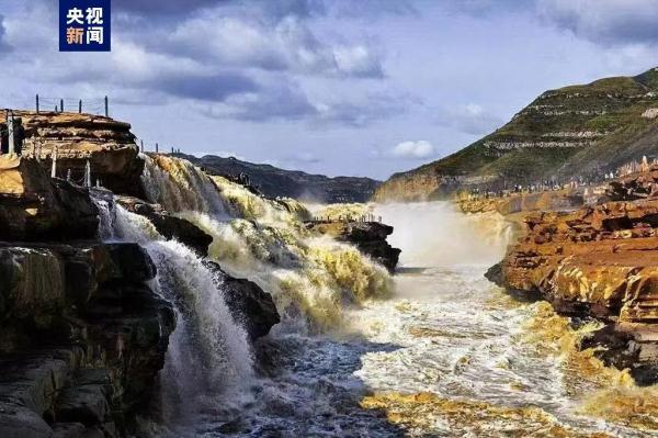 壶口瀑布被指“砌墙挡景”，当地回应