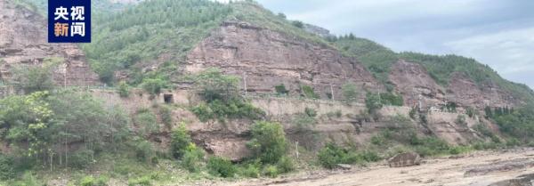 壶口瀑布被指“砌墙挡景”，当地回应
