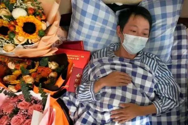 见义勇为从来不是一件简单的事！来看写下这些传奇故事的人