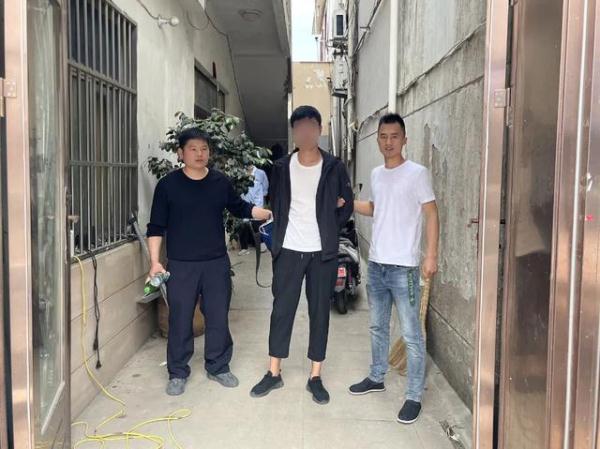 毛贼被抓,竟演绎了一番啼笑皆非的故事 毛贼被抓,竟演绎了一番啼笑皆非的故事