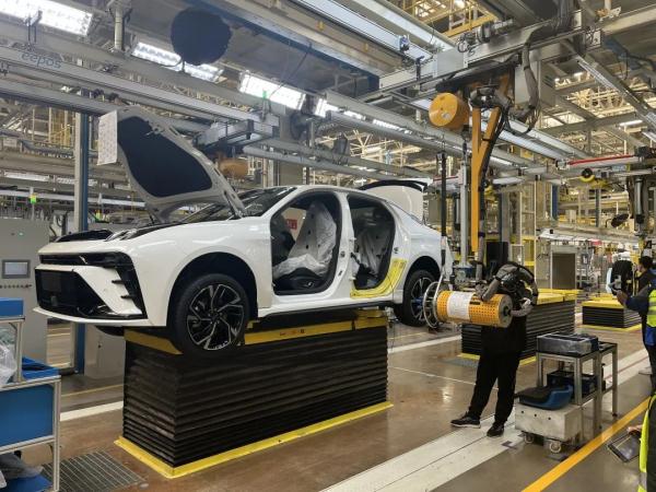 上半年新能源车累计召回超122万辆,特斯拉占九成 上半年新能源车累计召回超122万辆,特斯拉占九成