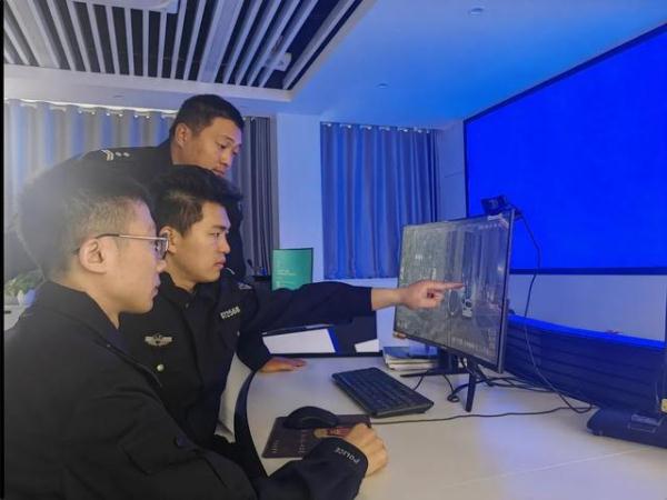 毛贼被抓,竟演绎了一番啼笑皆非的故事 毛贼被抓,竟演绎了一番啼笑皆非的故事