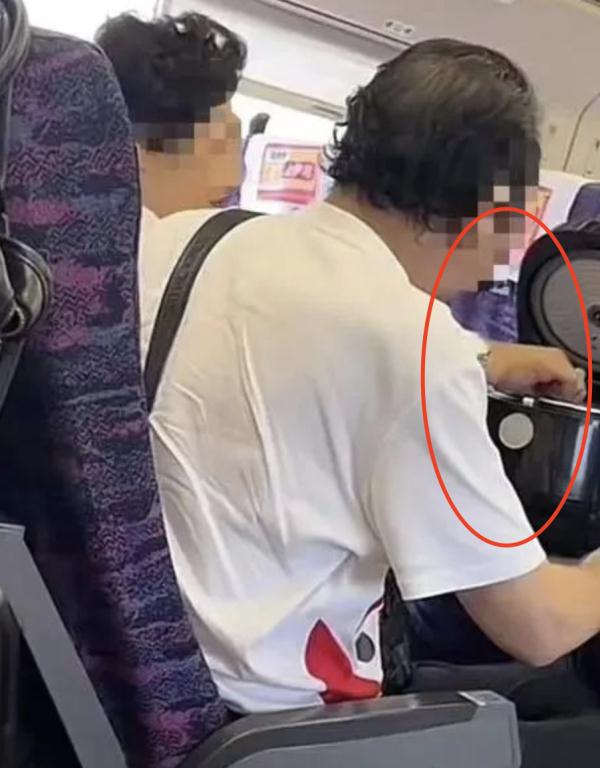 大爷坐高铁用电饭煲？铁路部门回应