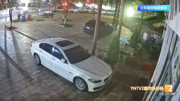 细思极恐！车没被撬，东西装后备箱却被盗！监控显示……