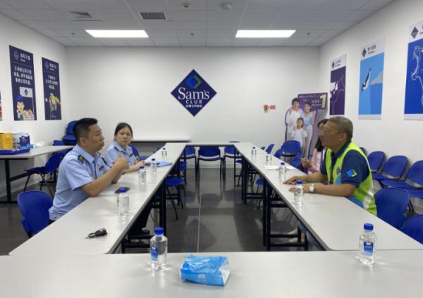 离晒大谱！一个泡面桶翻倍炒价到1999元仍遭疯抢……